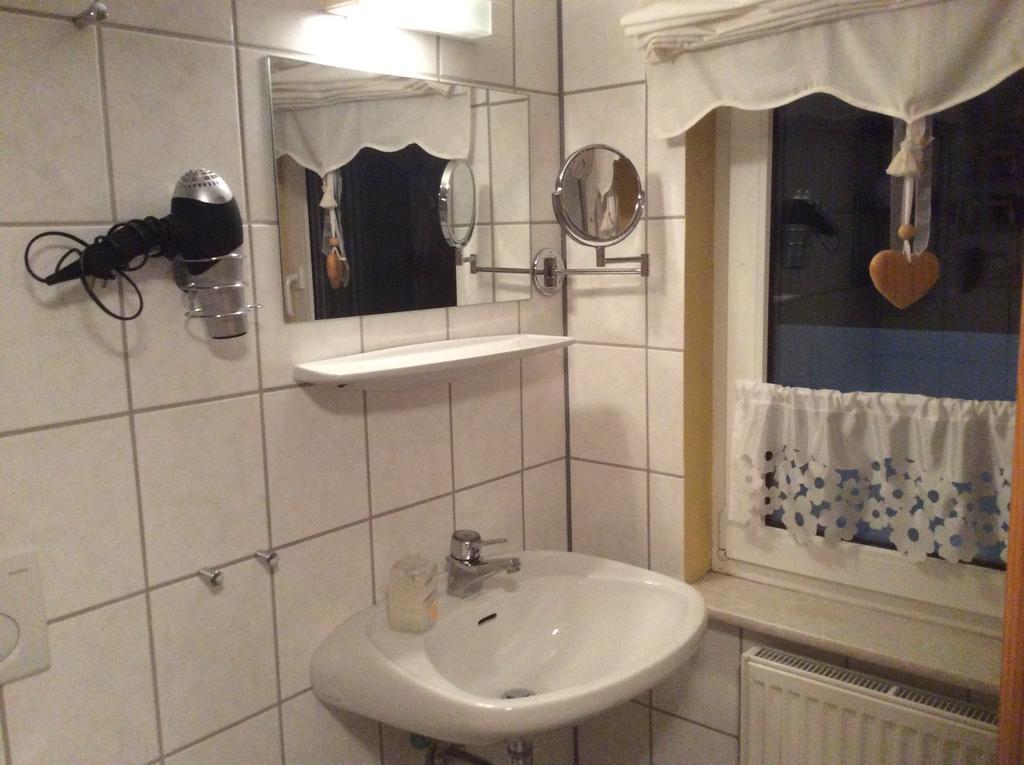 Hildfelder Stuebchen Hotel Winterberg Quarto foto
